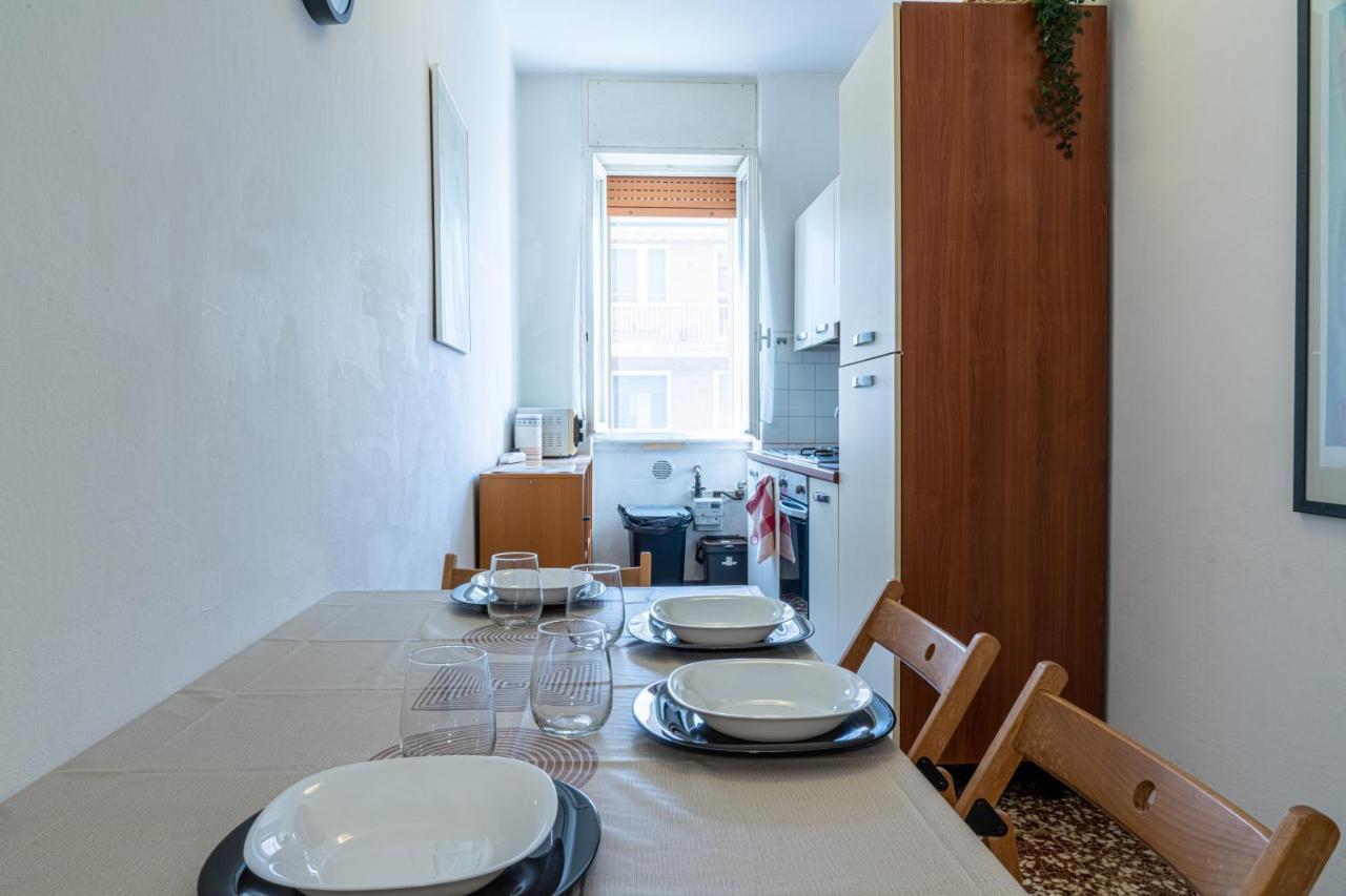San Donato -M3,Linate Airport,Duomo,Policlinico,Wi-Fi Apartment ซานโดนาโต มีลาเนเซ ภายนอก รูปภาพ